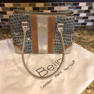 Beijo shoulder bag with dust cover